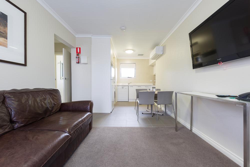 Forrest Hotel & Apartments - Tourism Canberra 2