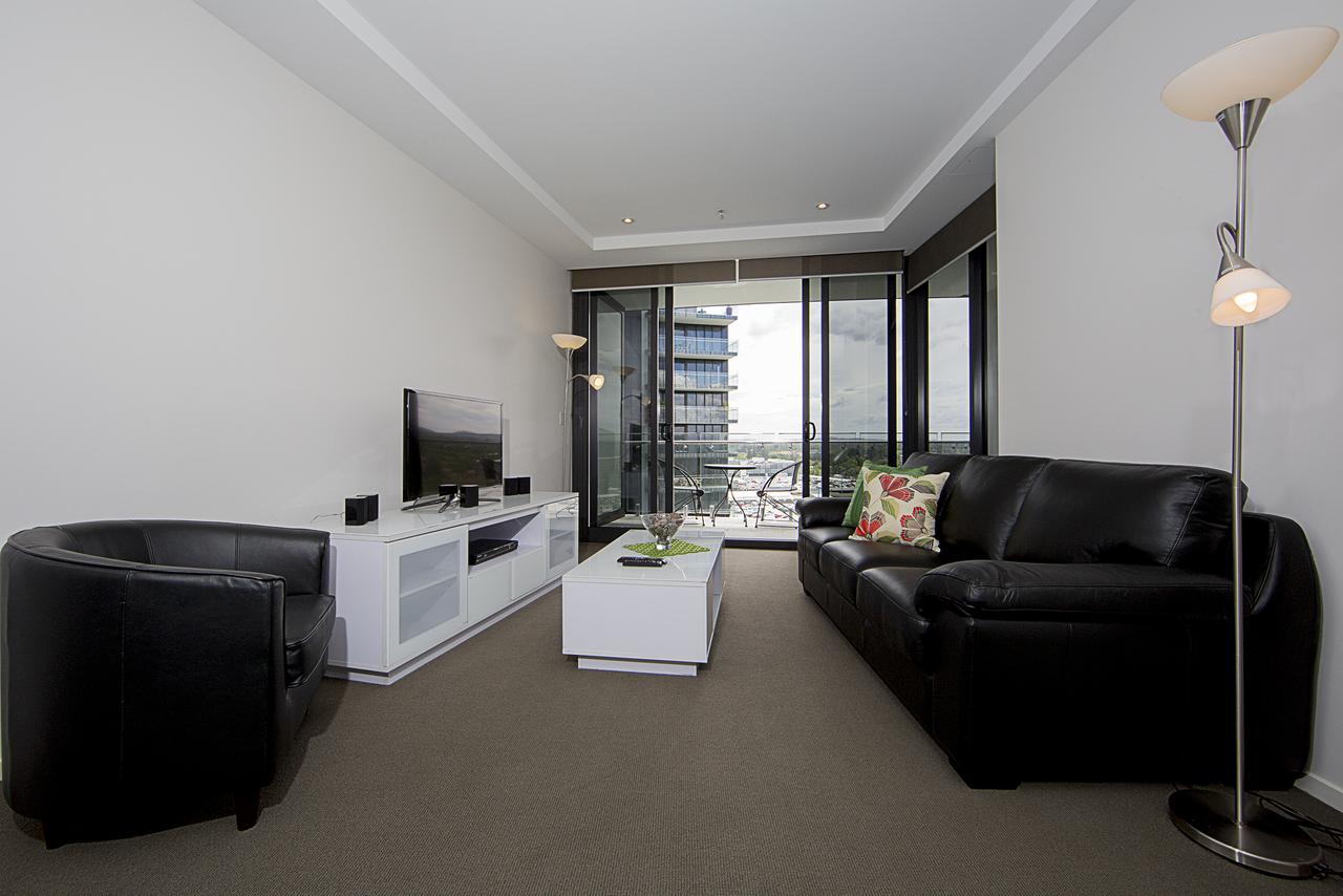 Accommodate Canberra - Manhattan On The Park - Accommodation Find 19