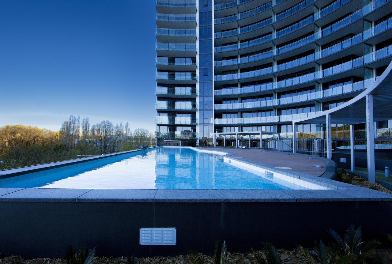 Accommodate Canberra - Manhattan On The Park - Accommodation Find 3