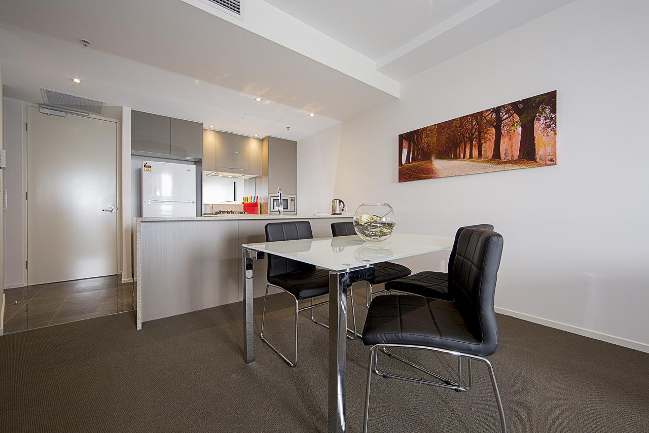 Accommodate Canberra - Manhattan On The Park - Accommodation Find 15