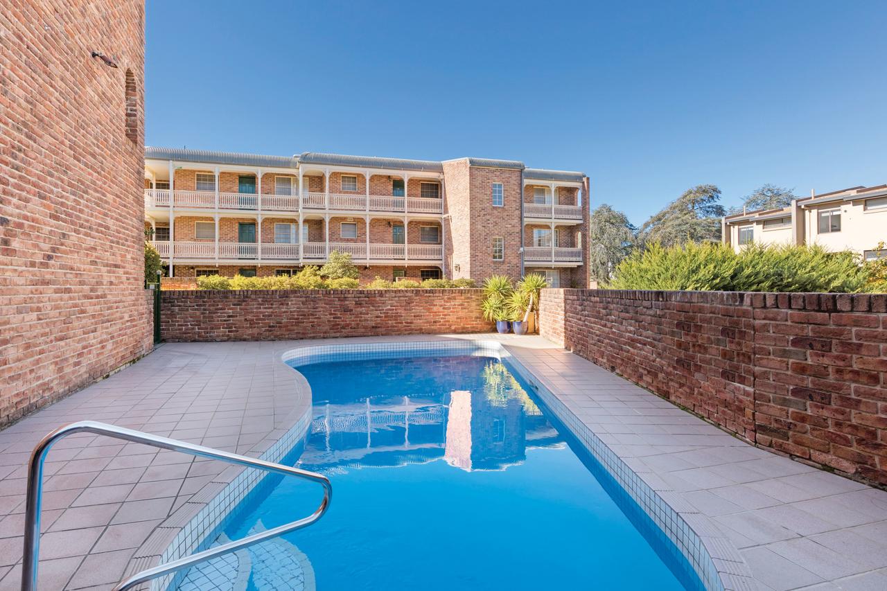 Adina Serviced Apartments Canberra Kingston - Accommodation Find 1