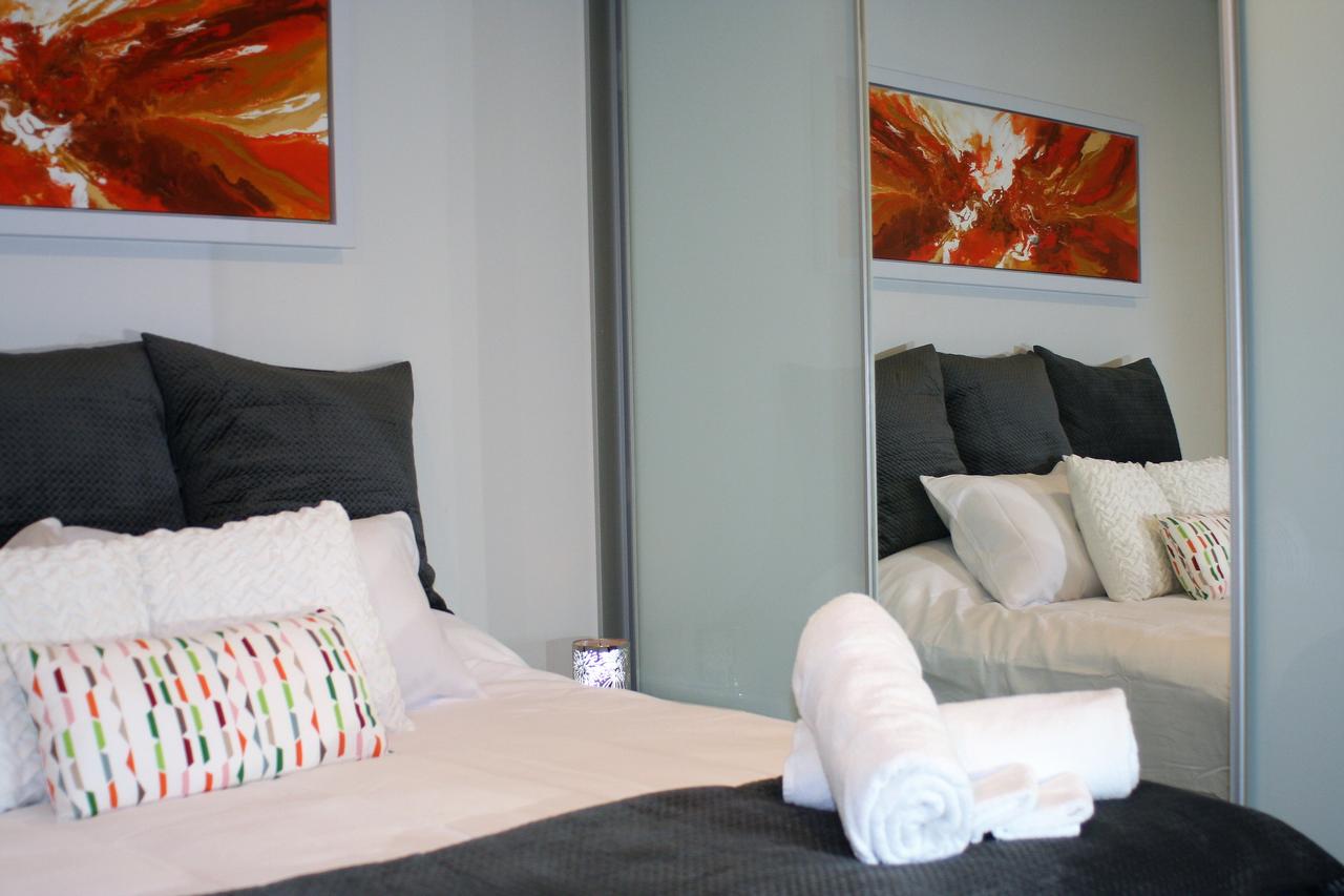 Modern Executive Apt@Barton*1BR*WiFi*Gym*Secure Parking*Canberra - Redcliffe Tourism 1