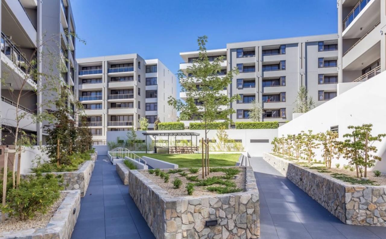 Modern Executive Apt@Barton*1BR*WiFi*Gym*Secure Parking*Canberra - Redcliffe Tourism 18