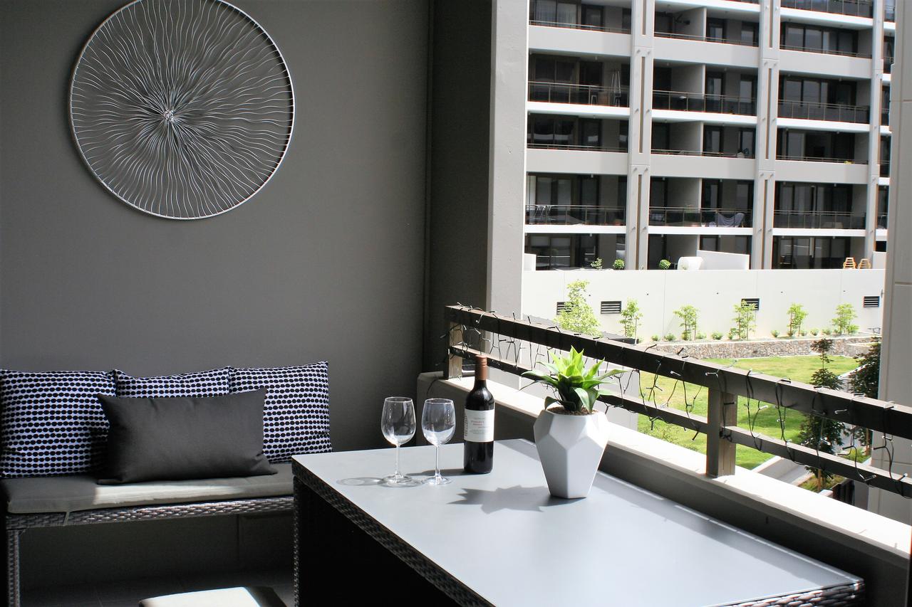 Modern Executive Apt@Barton*1BR*WiFi*Gym*Secure Parking*Canberra - Redcliffe Tourism 2