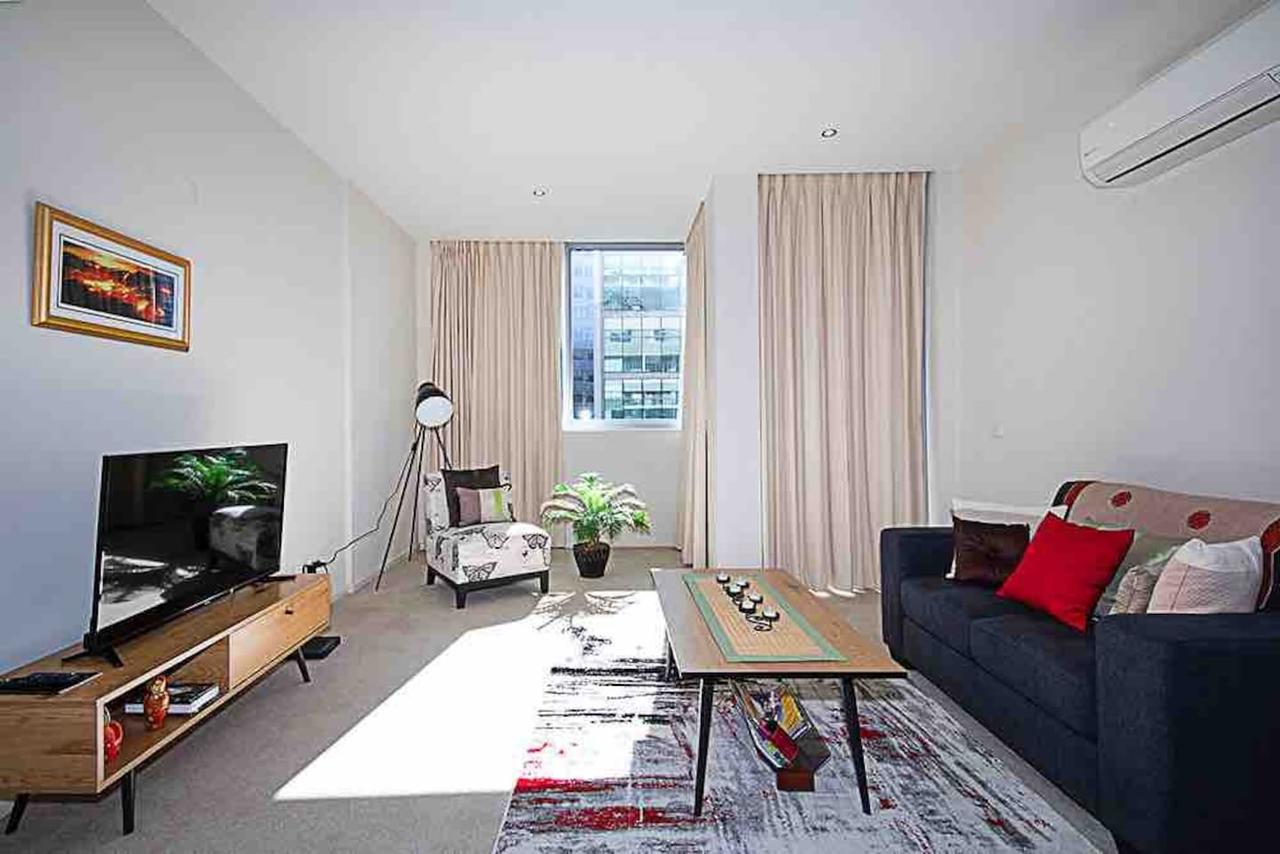 Spacious 1BR Stylish New Acton Apartment +Parking - Accommodation ACT 20