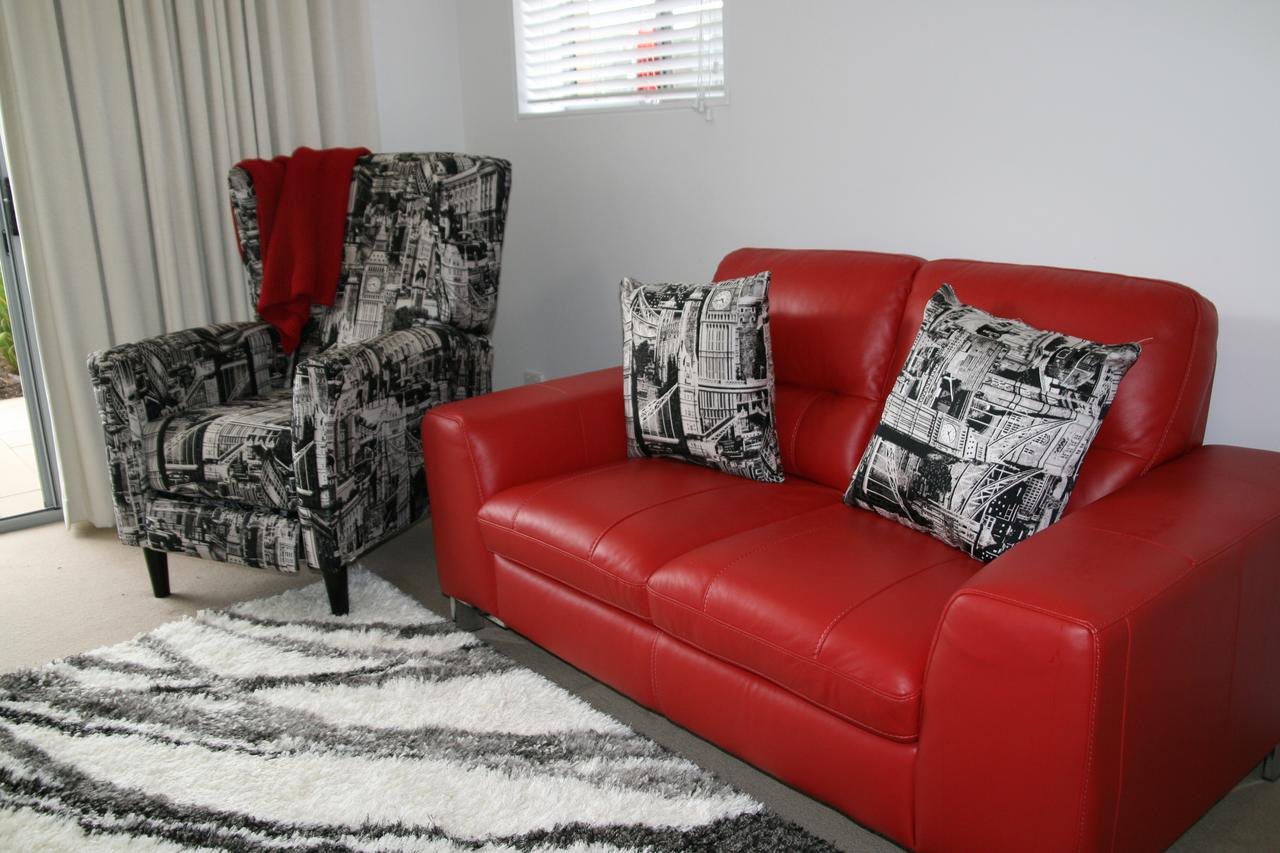 Apartments In Canberra - Redcliffe Tourism 3