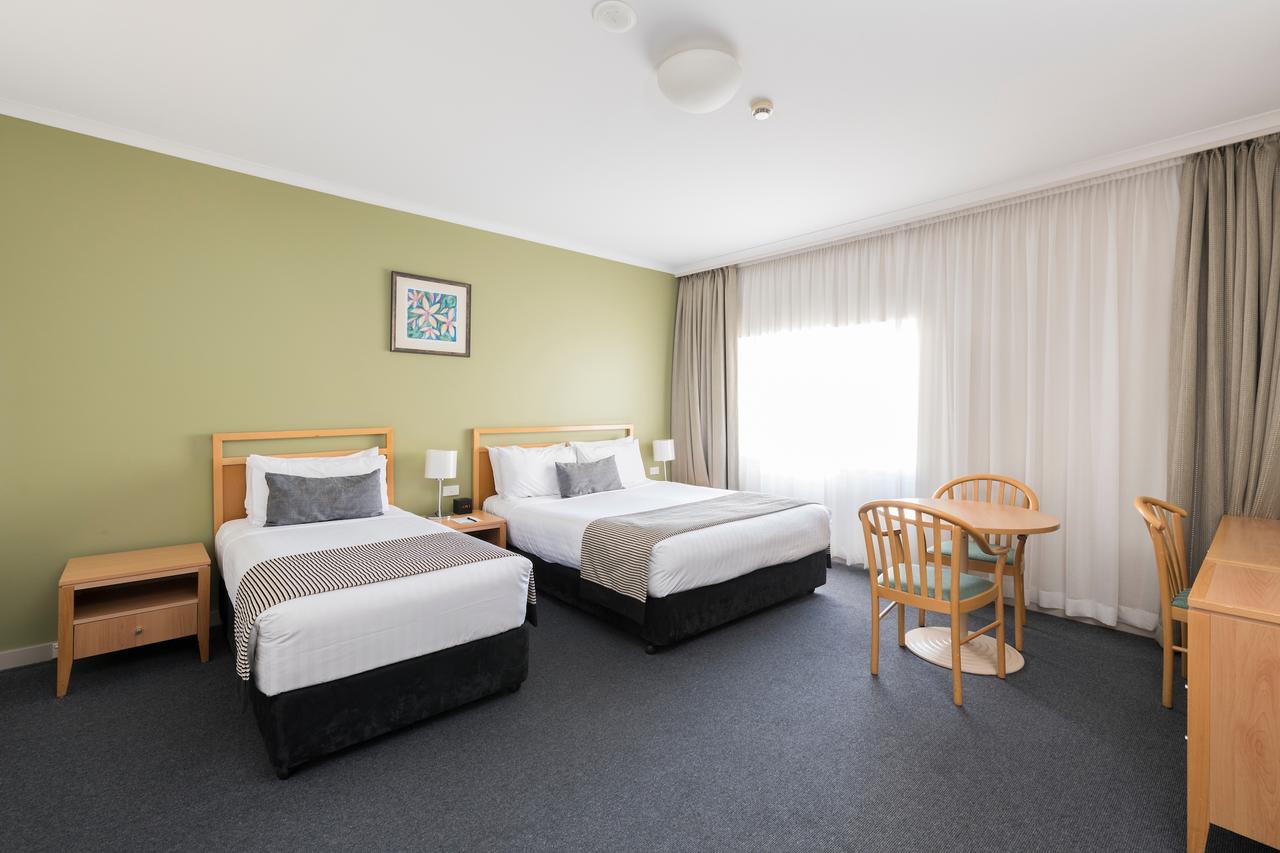 The Woden Hotel - Accommodation Find 5