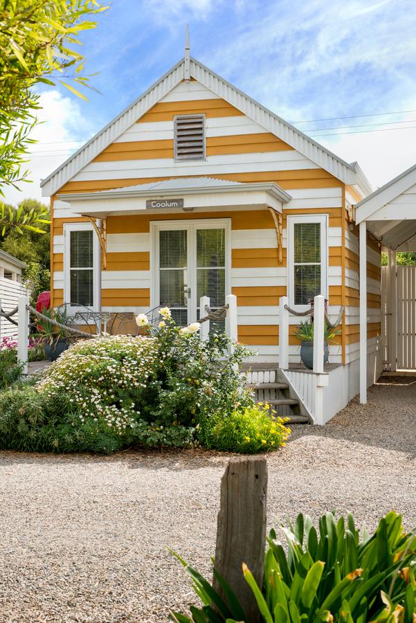 Beach Huts Middleton - Accommodation Find 25
