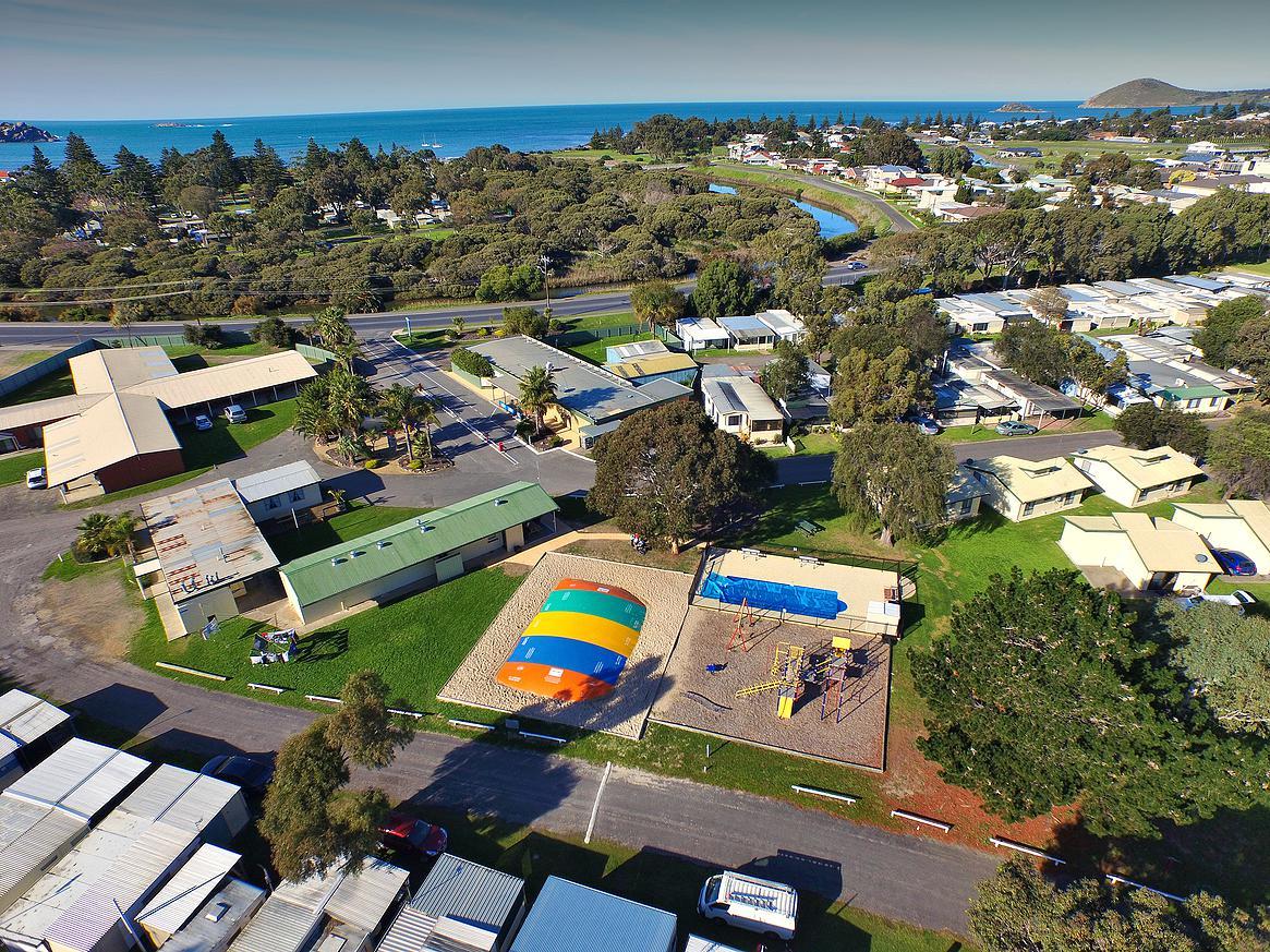 Victor Harbor Holiday  Cabin Park - Tourism Adelaide