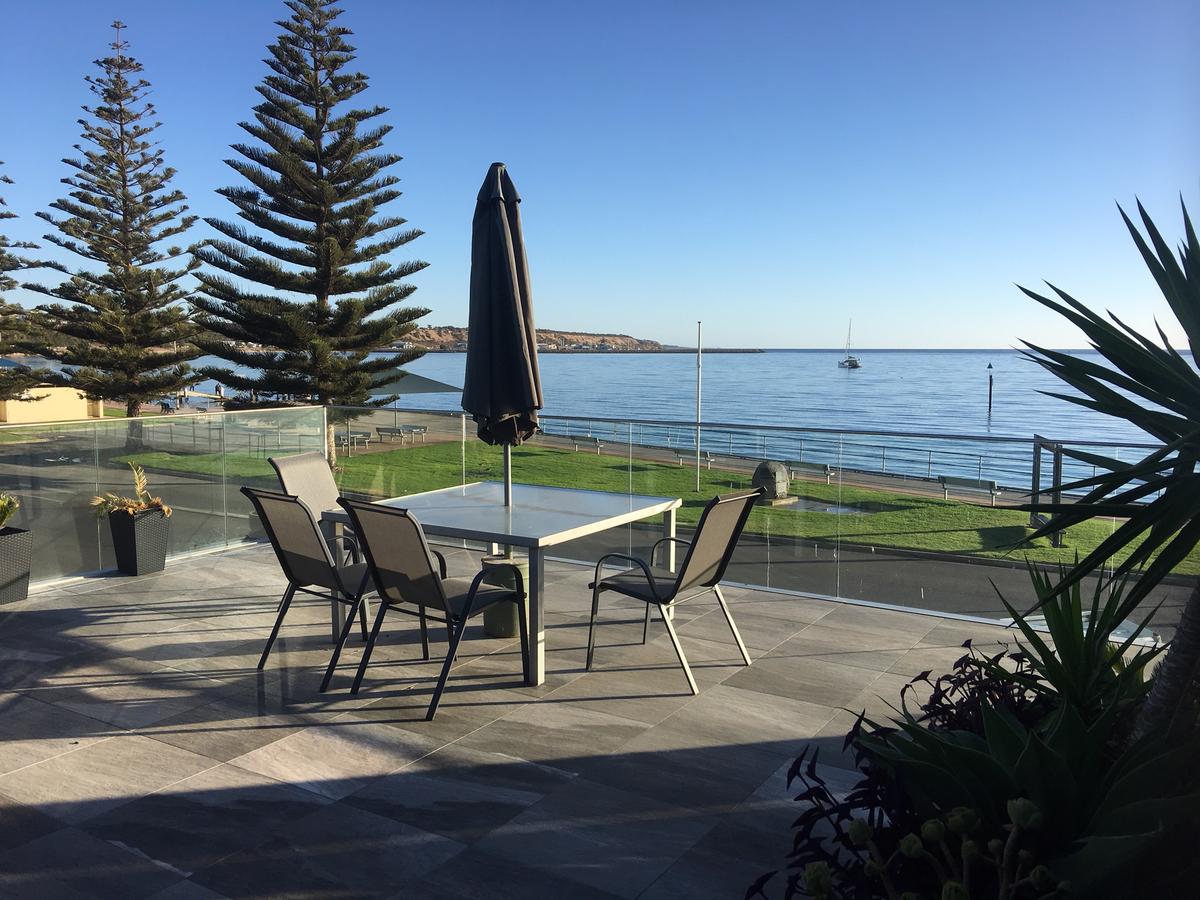 Crystal Blue Apartment - Redcliffe Tourism 0