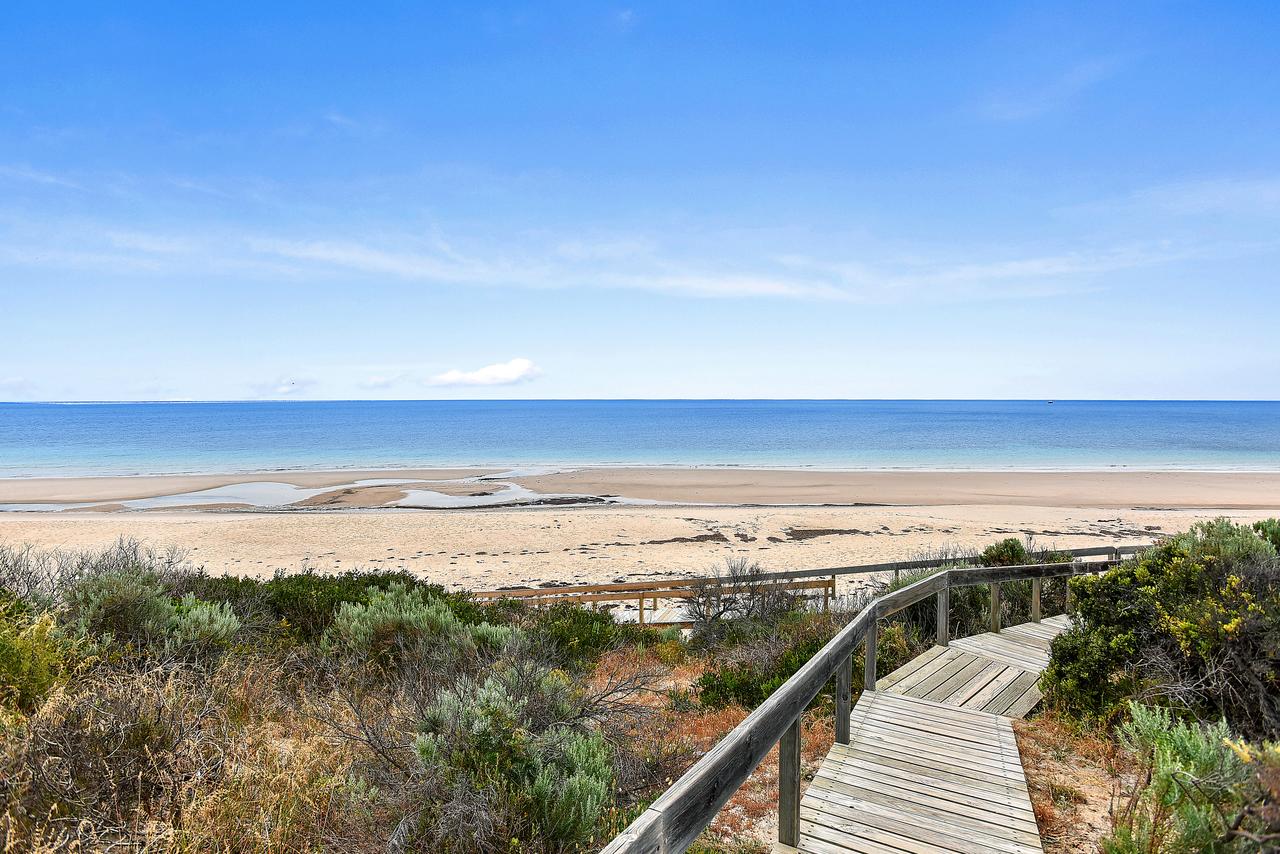 'The Hidden Diamond' - Normanville - New South Wales Tourism 