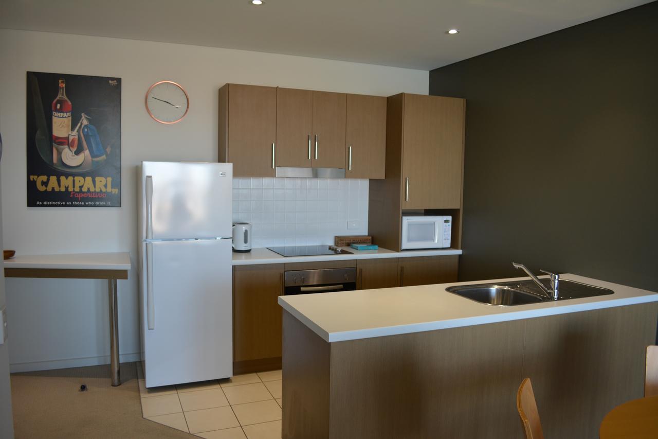 Wallaroo Marina Luxury Apartment - thumb 12