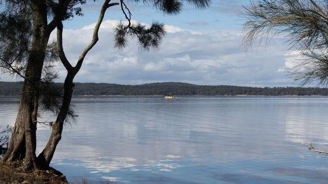 'Point Break' Your Waterfront Break at the Point - Goulburn Accommodation