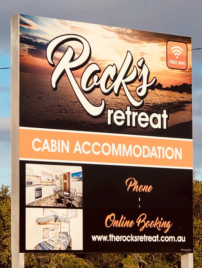 Rocks Retreat Cabin - Dolphin - thumb 1