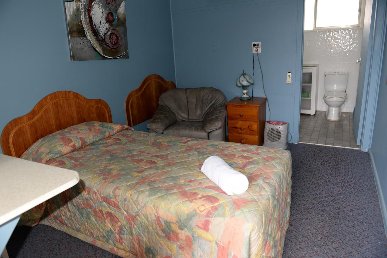 Ardeanal Motel - Accommodation Find 38
