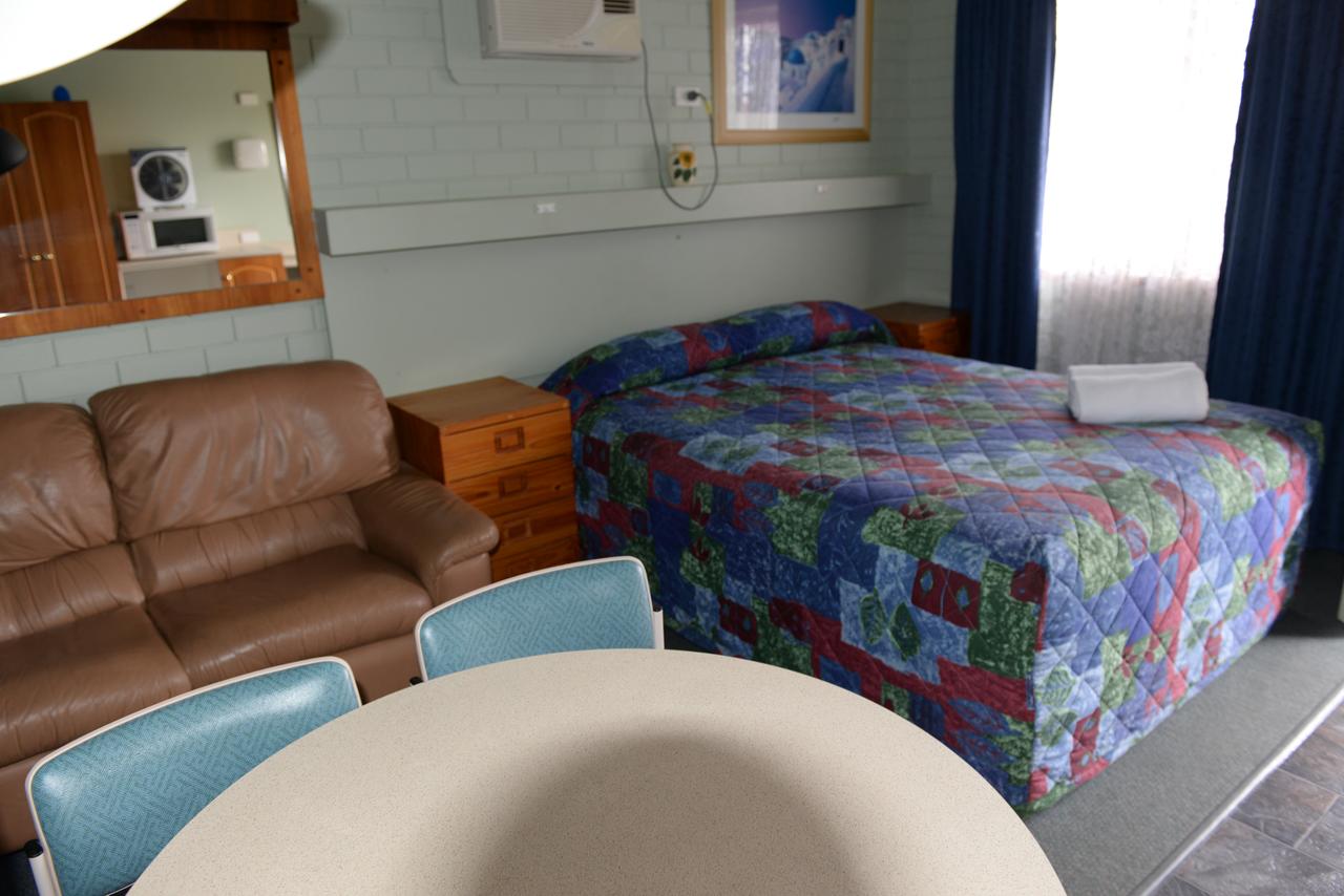 Ardeanal Motel - Accommodation Find 43