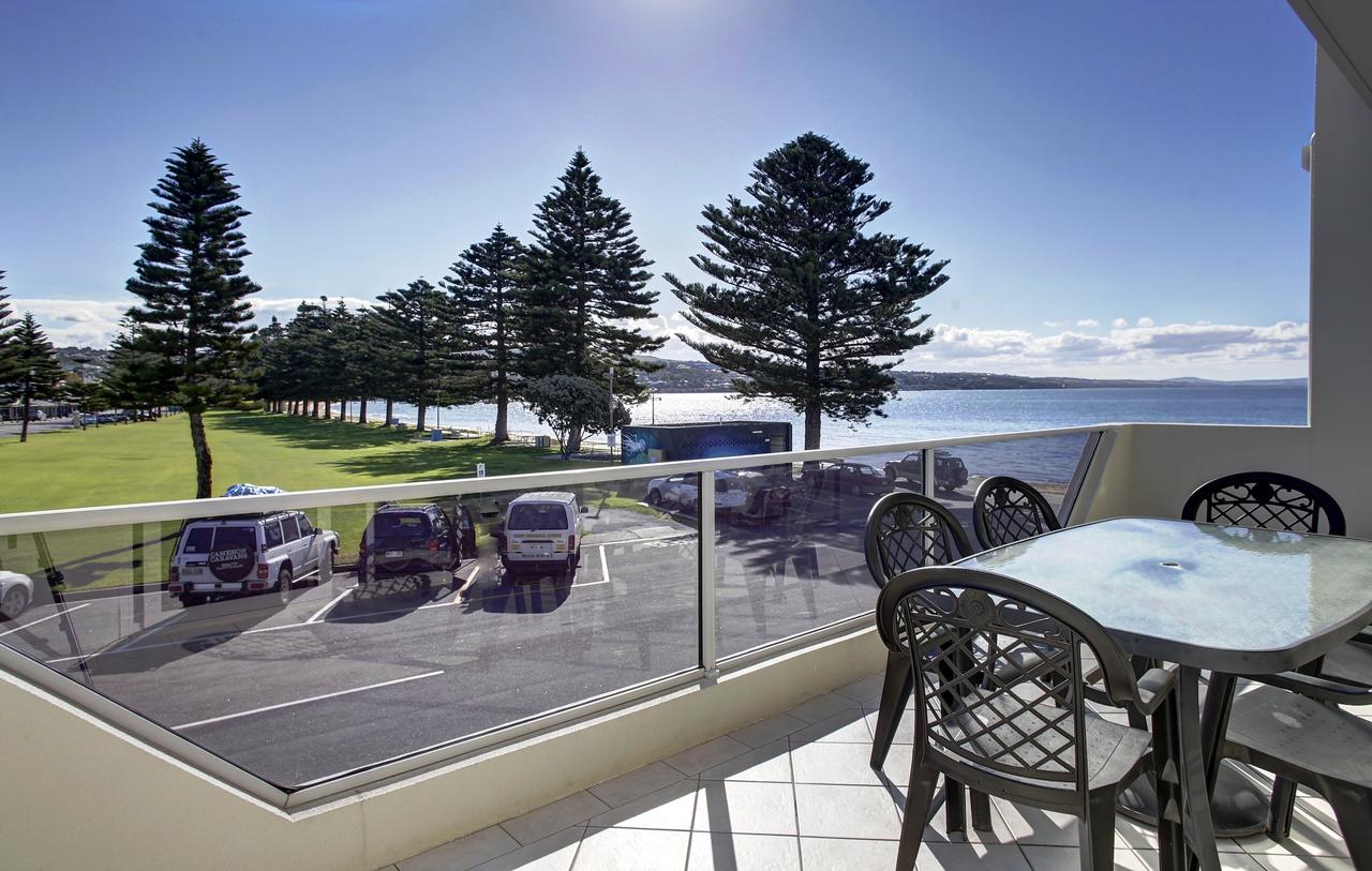 Tasman Beachside Apartments - Accommodation Daintree