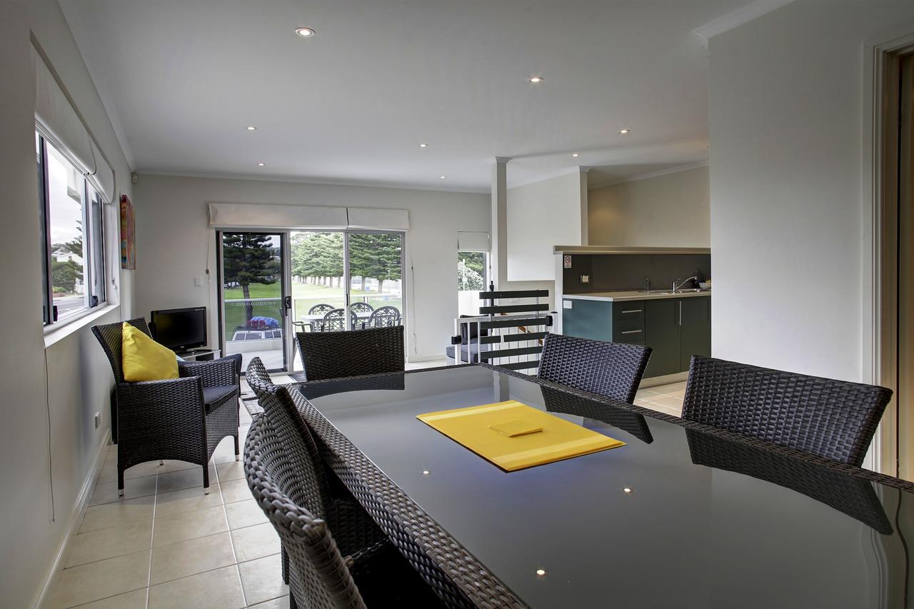 Tasman Beachside Apartments - Accommodation ACT 5