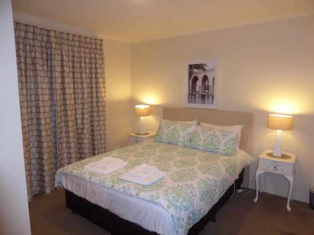 Adelaide City Apartment - 3br, 2bath & Carpark - Redcliffe Tourism 9