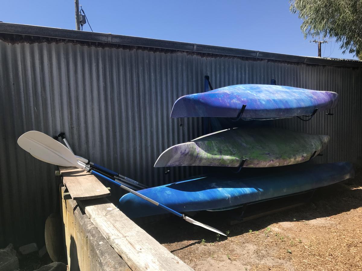 Hydeaway Bay - Own Private Bay + Kayaks - Accommodation Find 28
