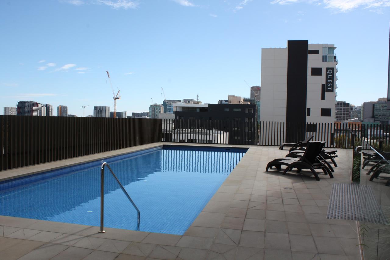 Modern CBD Apartment With Panoramic View - Accommodation Find 7