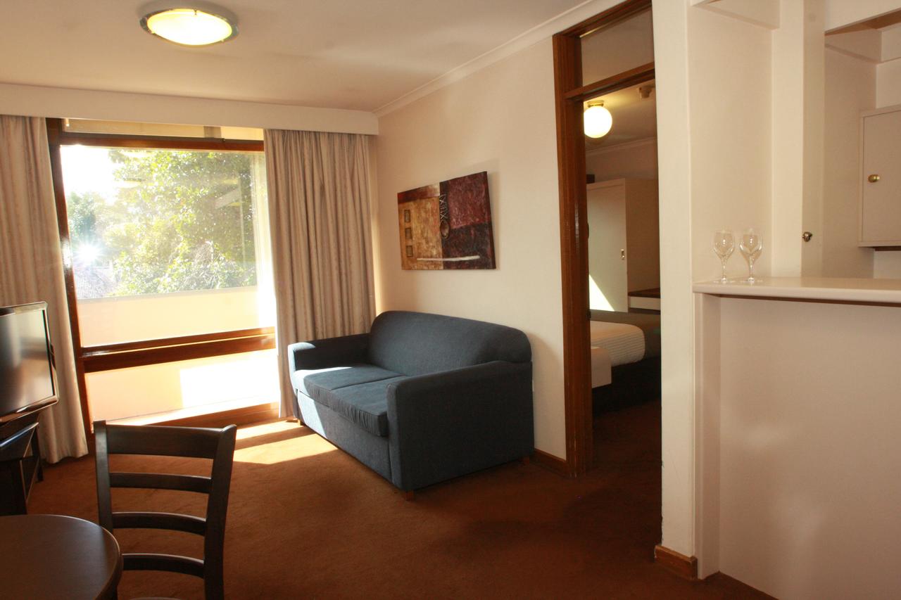 Adelaide Meridien Hotel & Apartments - thumb 9