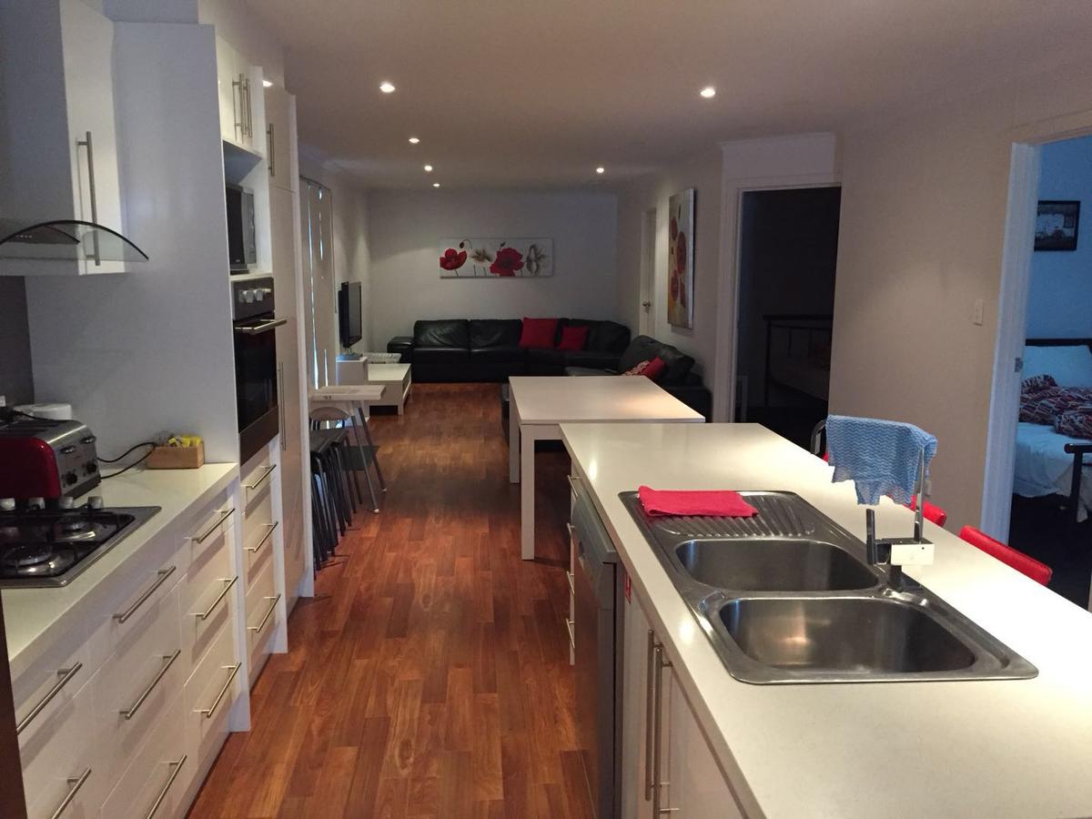 Home On Torrens - Accommodation BNB 1