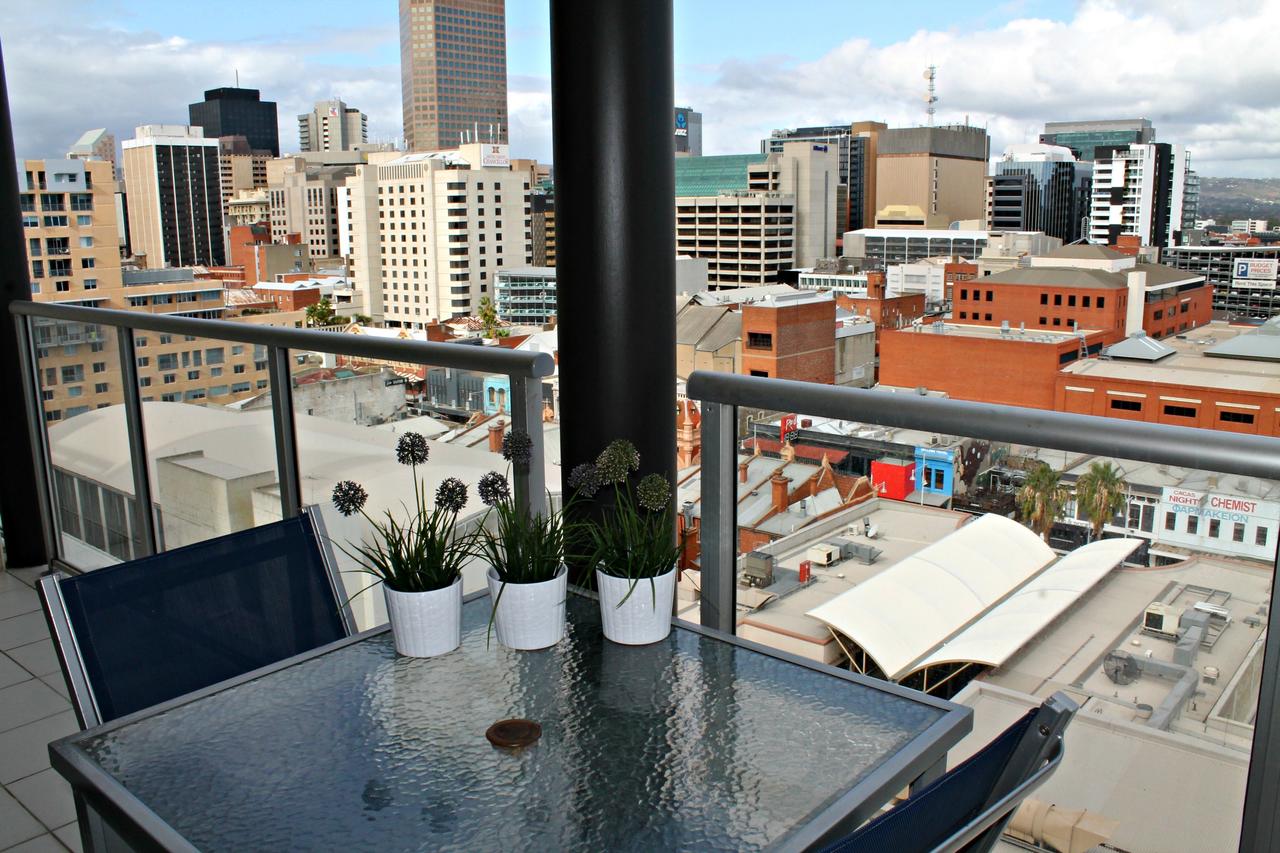 Adelaide DressCircle Apartments - North Terrace - Accommodation Find 25