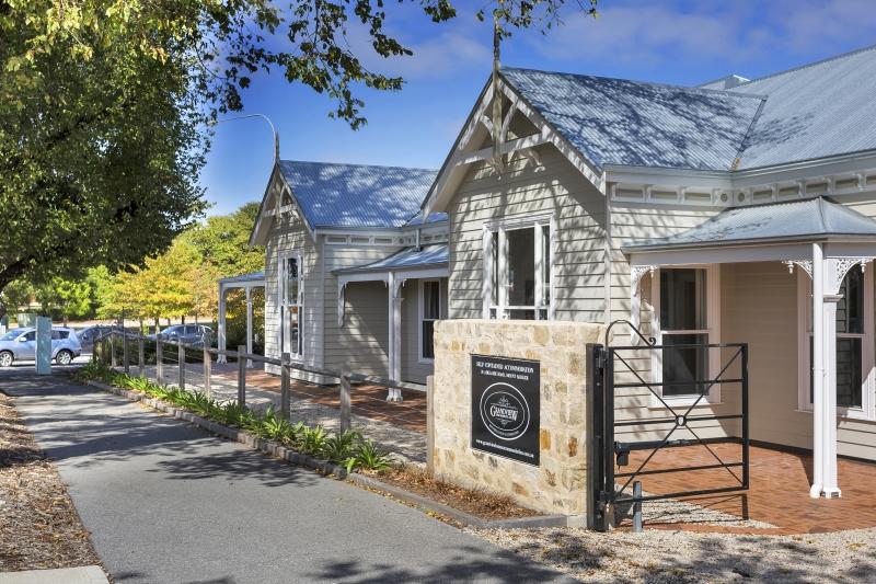 Grandview Homes Accommodation - The Adelaide - Accommodation BNB
