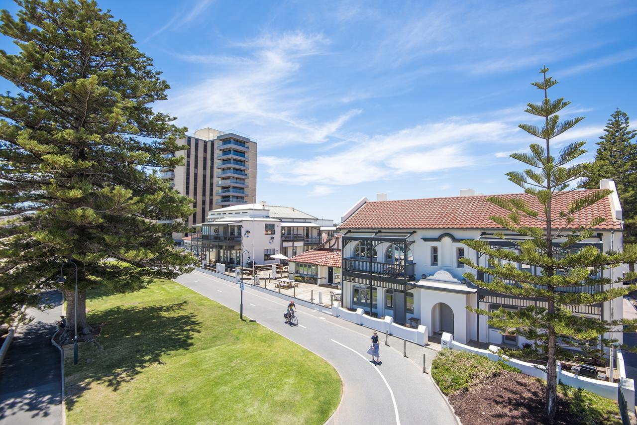Seawall Apartments - Accommodation Adelaide