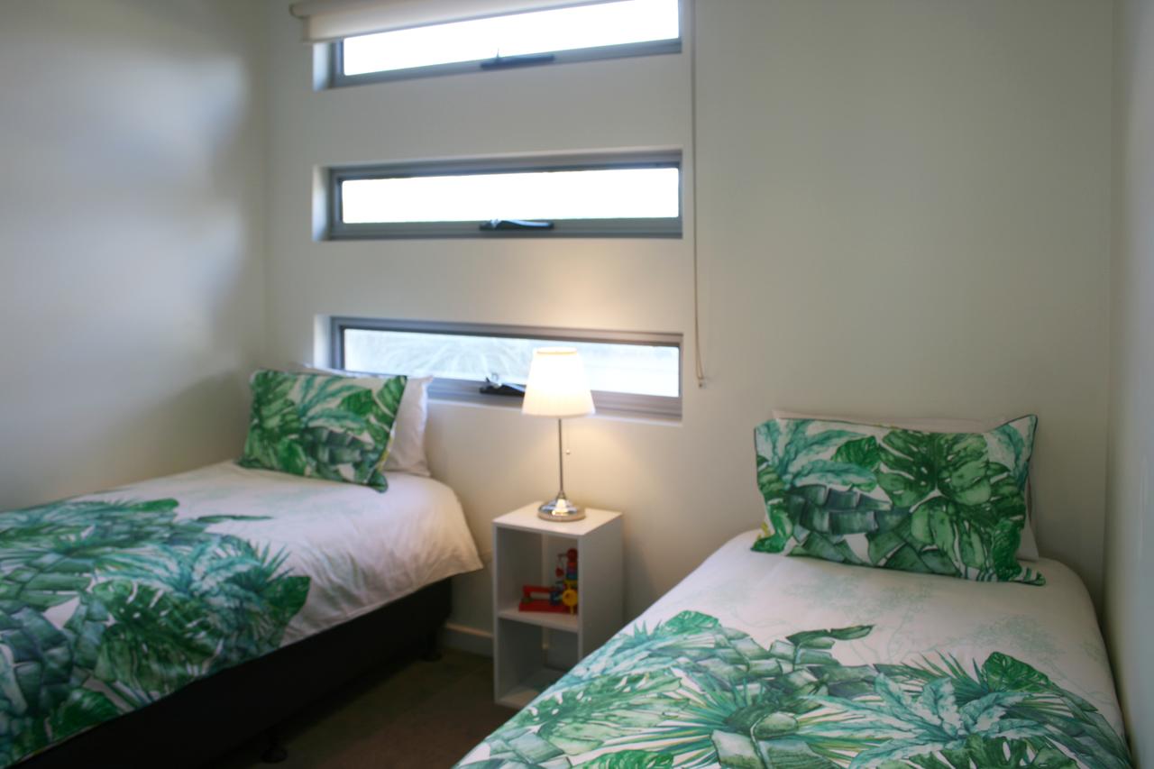 Penneshaw Oceanview Apartments - Accommodation Find 9