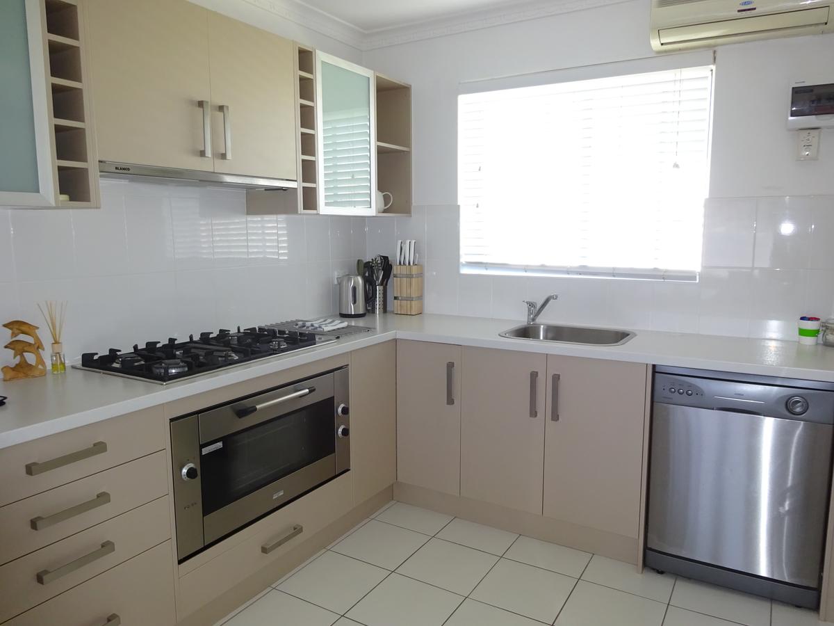 Selene Holiday Apartment @West Beach - Redcliffe Tourism 16