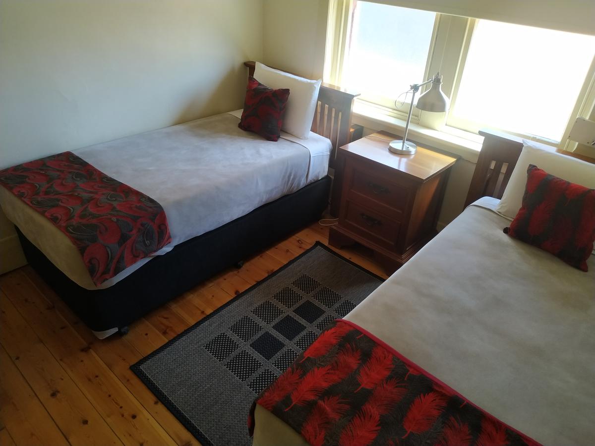 Glenelg Gateway Apartments - Accommodation Find 4