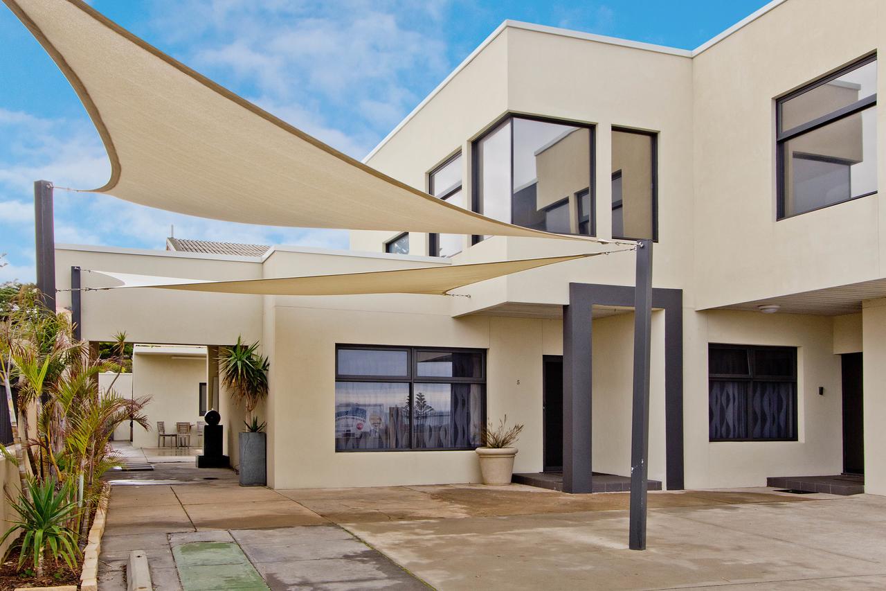 Atlantic West Beach Apartments - Accommodation Adelaide