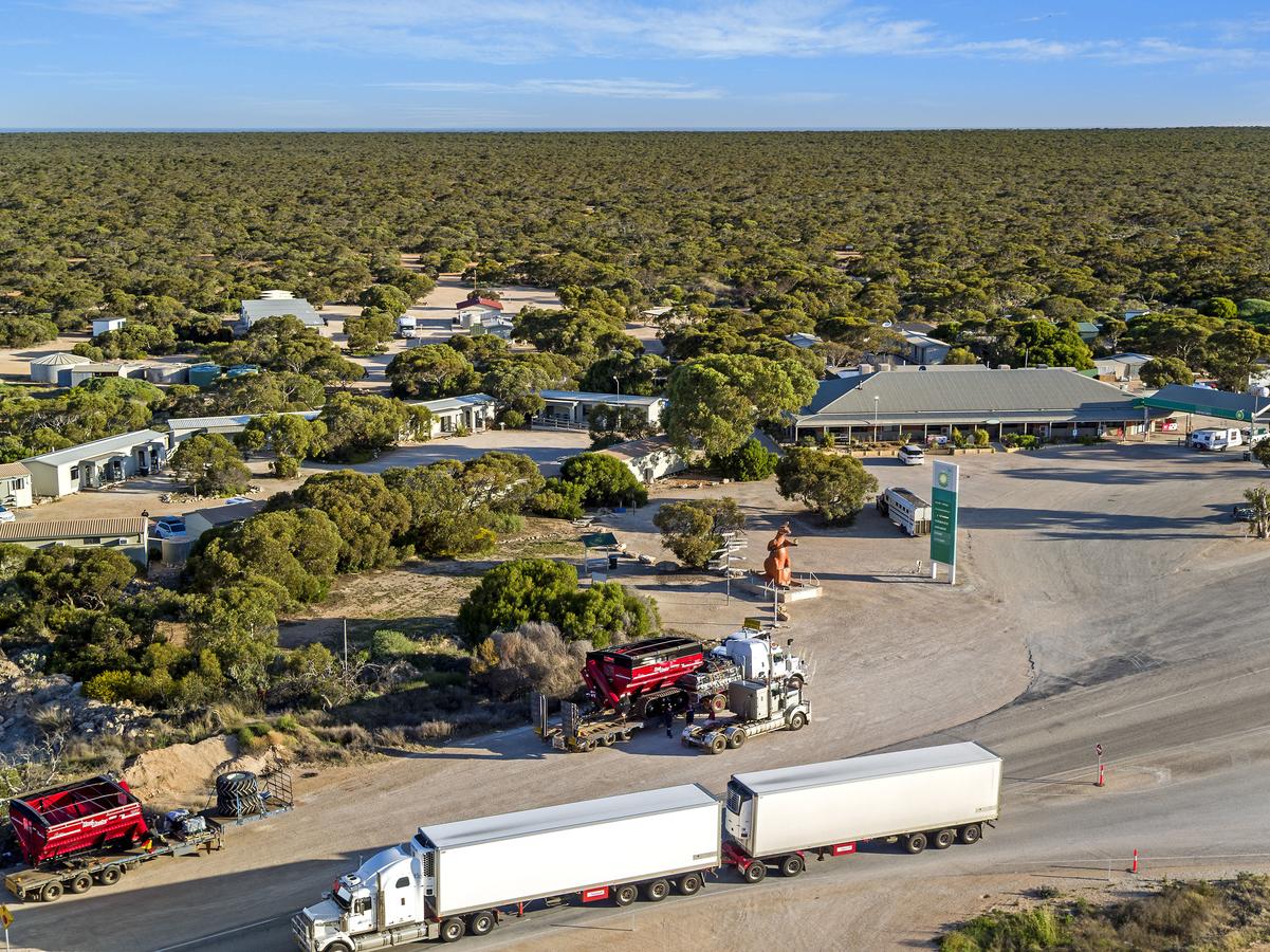 Border Village Roadhouse - Port Augusta Accommodation