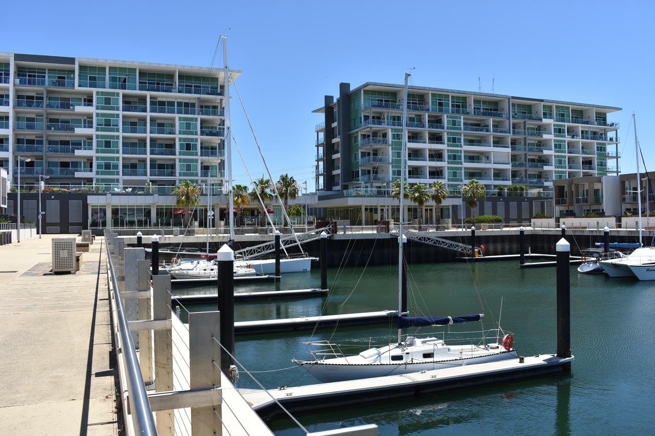 Breakwater Apartment - Redcliffe Tourism 1
