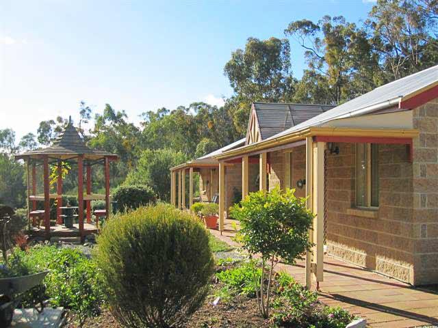 Riesling Trail  Clare Valley Cottages - New South Wales Tourism 