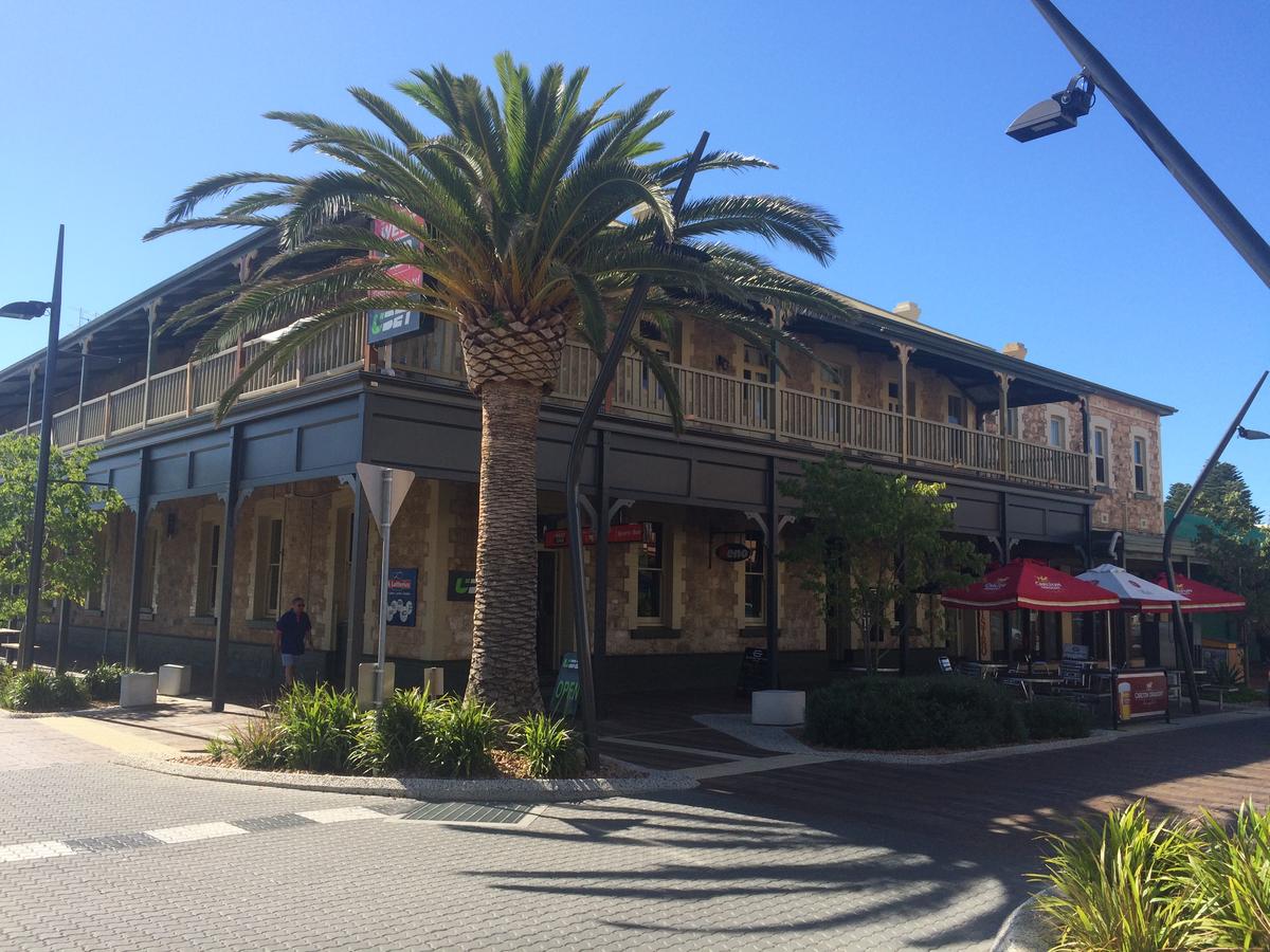 Grosvenor Hotel - New South Wales Tourism 