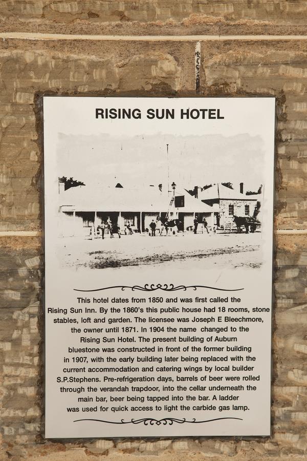 The Rising Sun Hotel - thumb 3