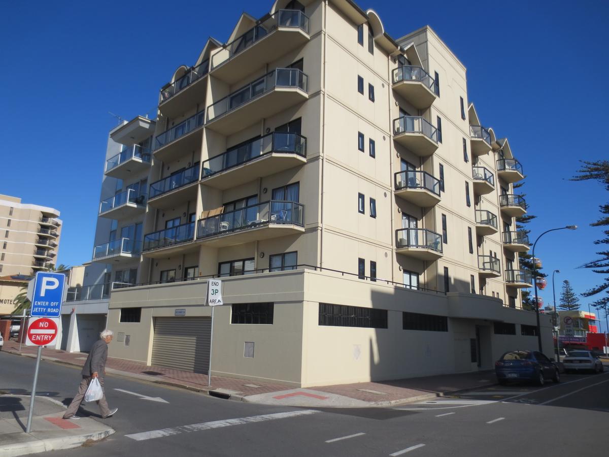 Holdfast Shores Apartments - Redcliffe Tourism 0