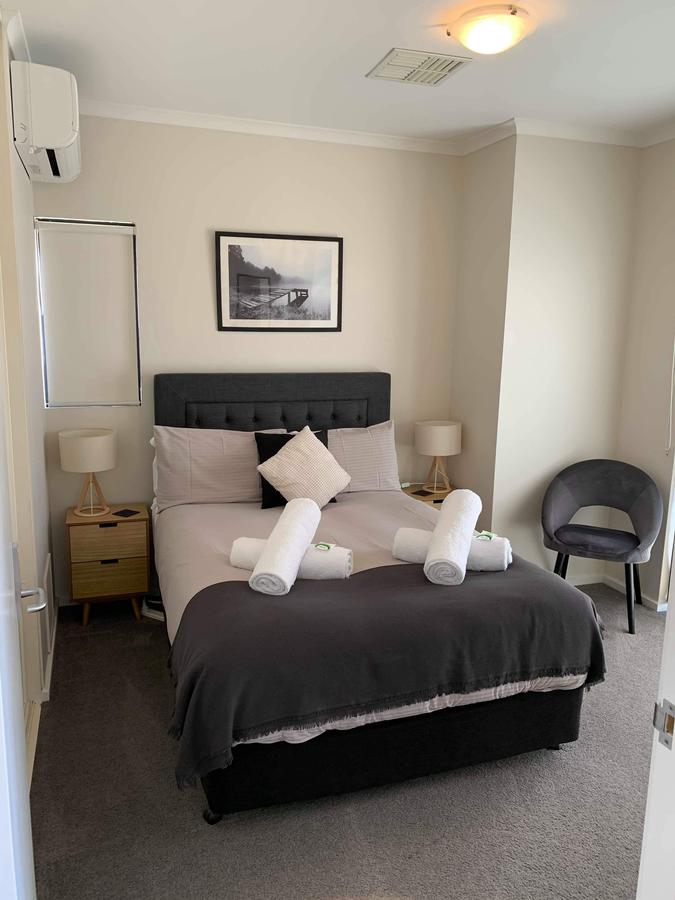 Holdfast Shores Apartments - Redcliffe Tourism 2