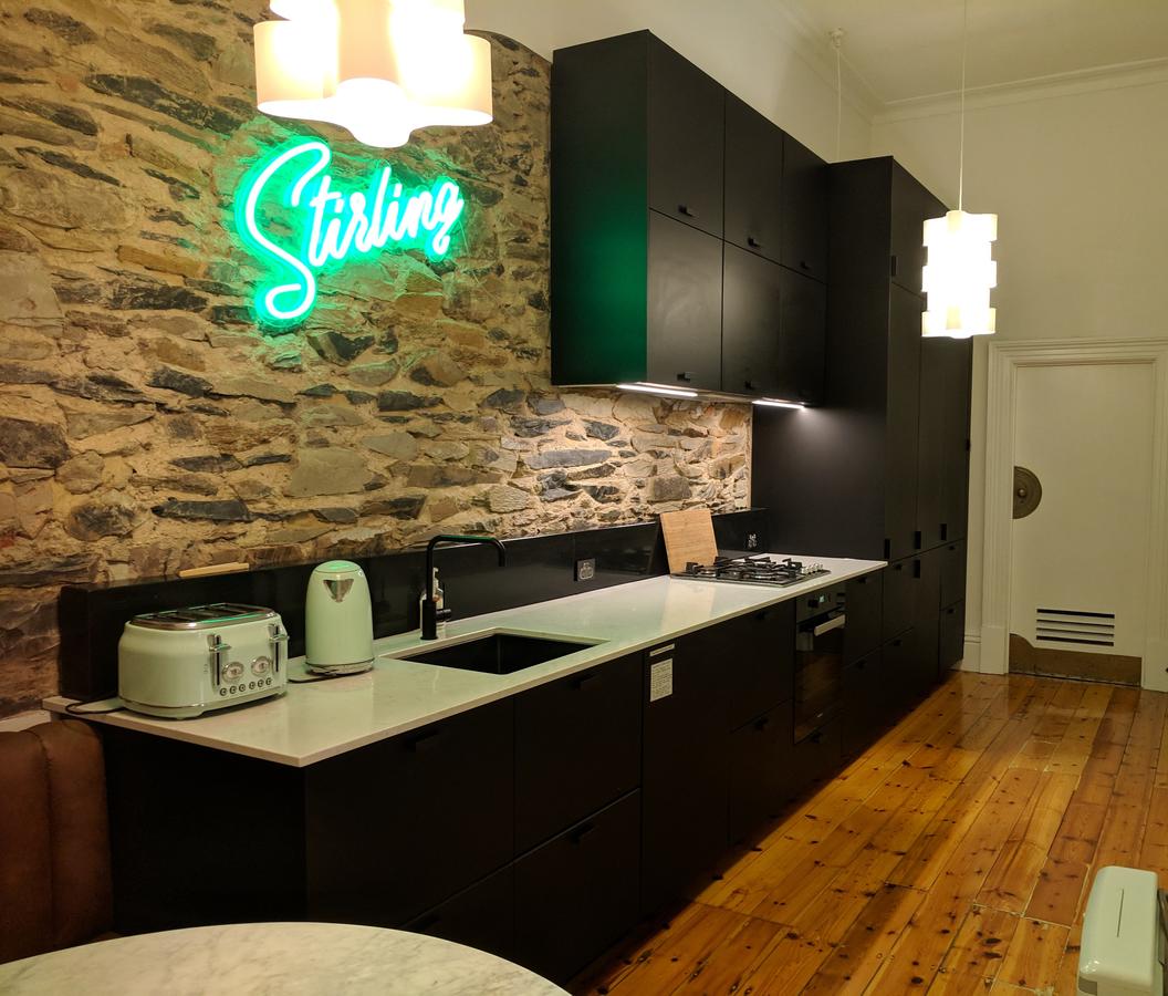 Glenelg 3 Bedroom Apartment - Redcliffe Tourism 13