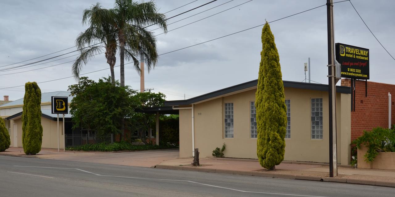 Travelway Motel - Accommodation Airlie Beach