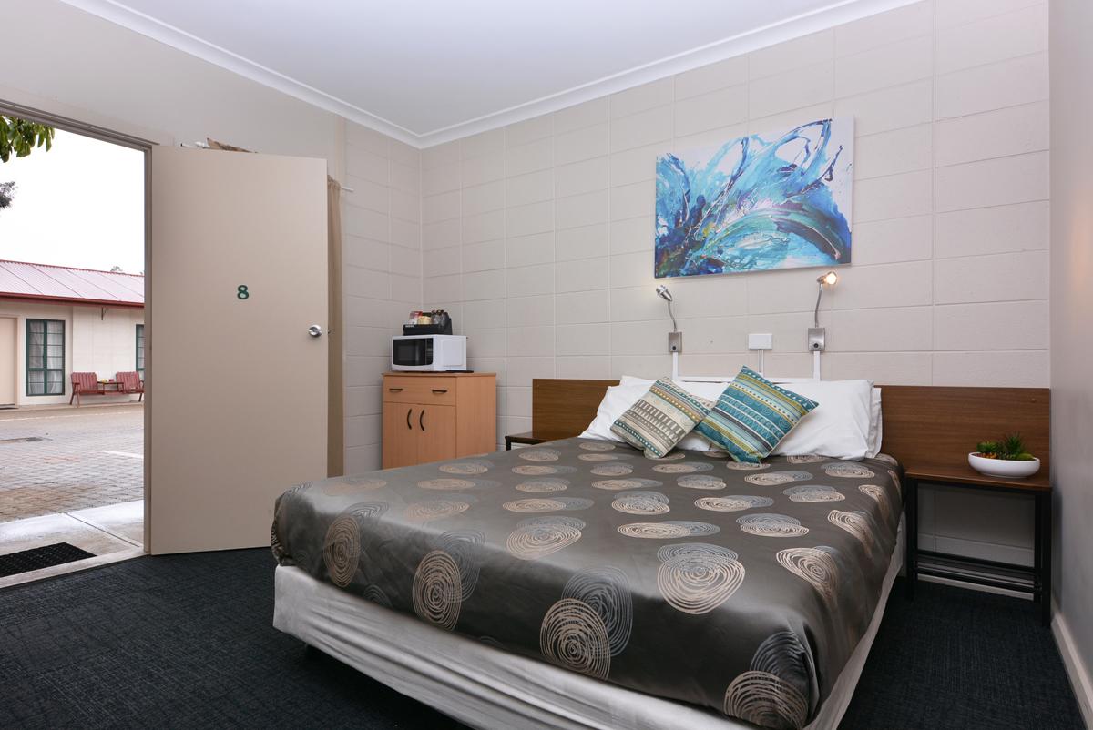 Motel Poinsettia - Port Augusta Accommodation 25