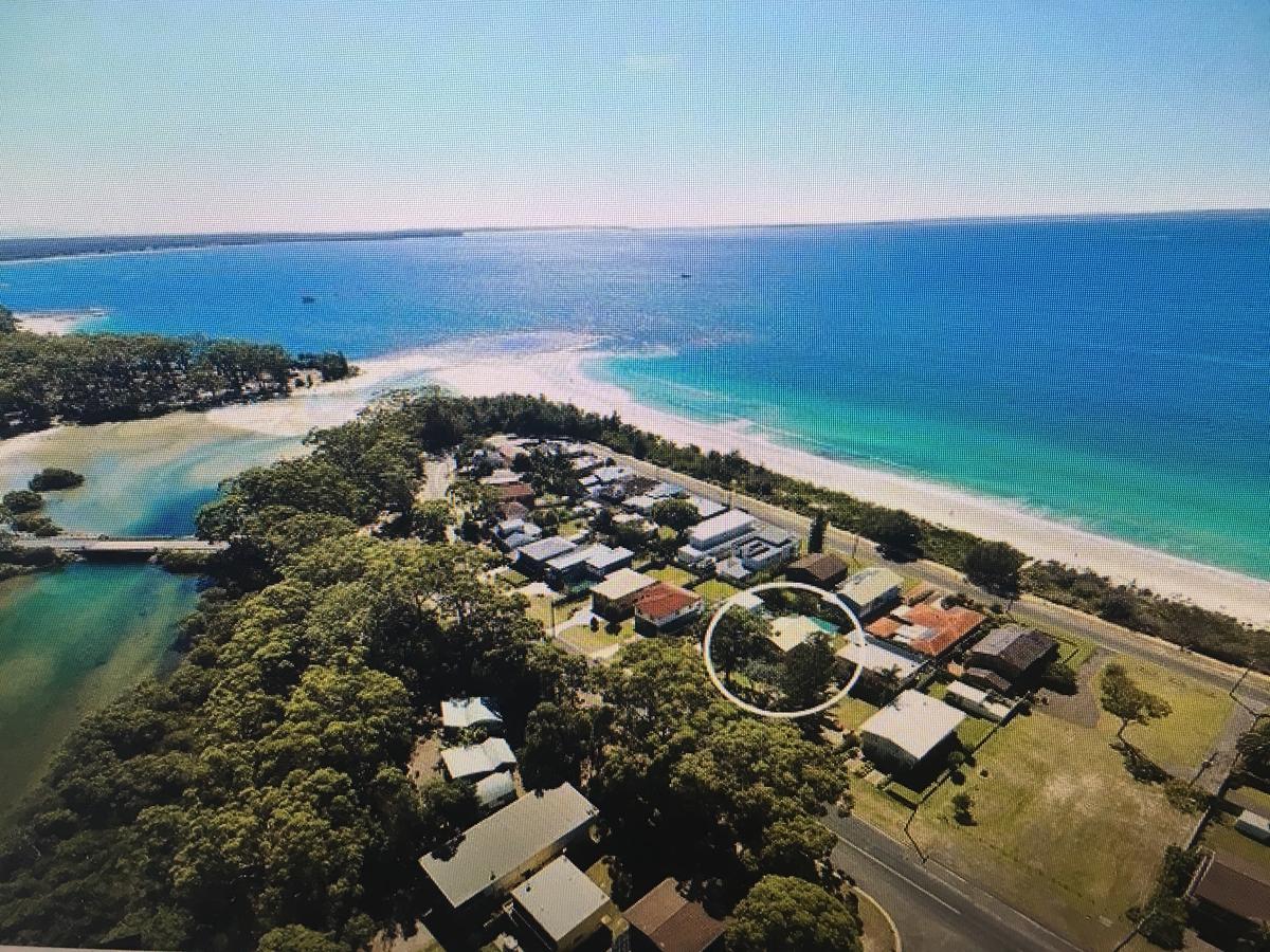Arena Blanca Holiday Home - Redcliffe Tourism 0