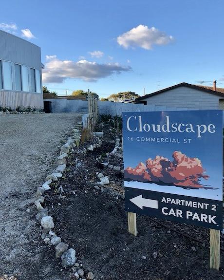 Cloudscape Apartment No 2 - Redcliffe Tourism 9
