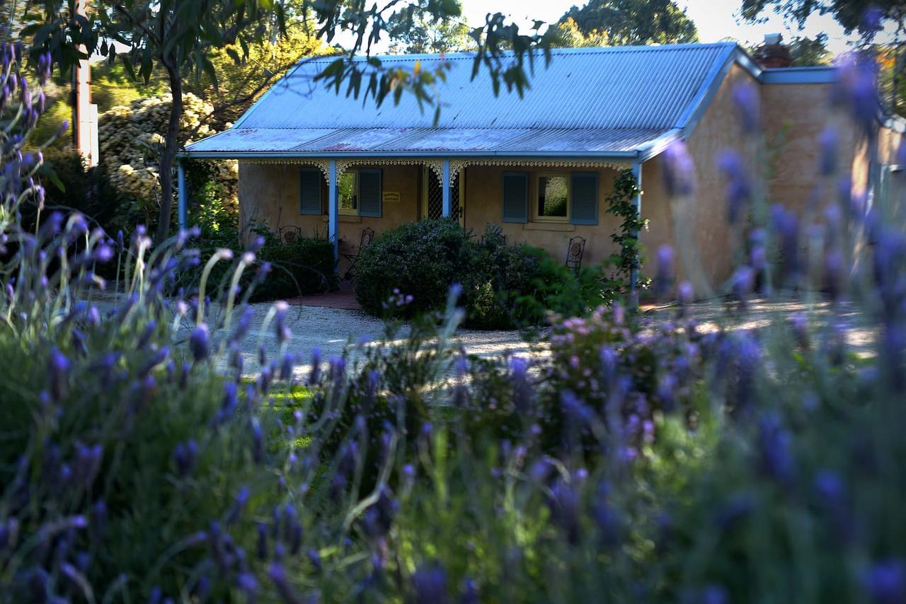 Donnybrook Cottages - Donnybrook - QLD Tourism