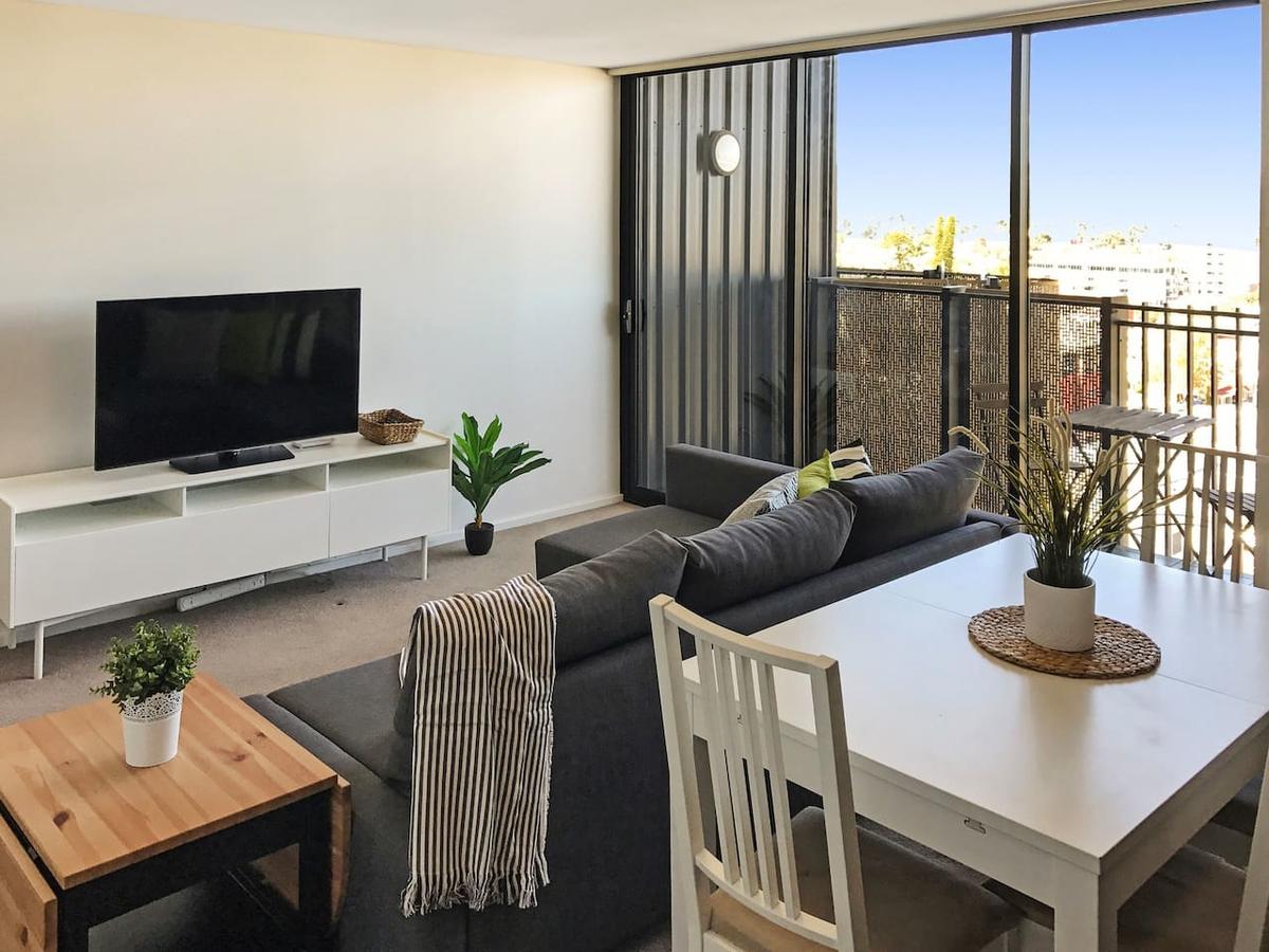Modern 2 Bedroom+WIFI/Netflix/Parking+Great Views! - Accommodation ACT 42