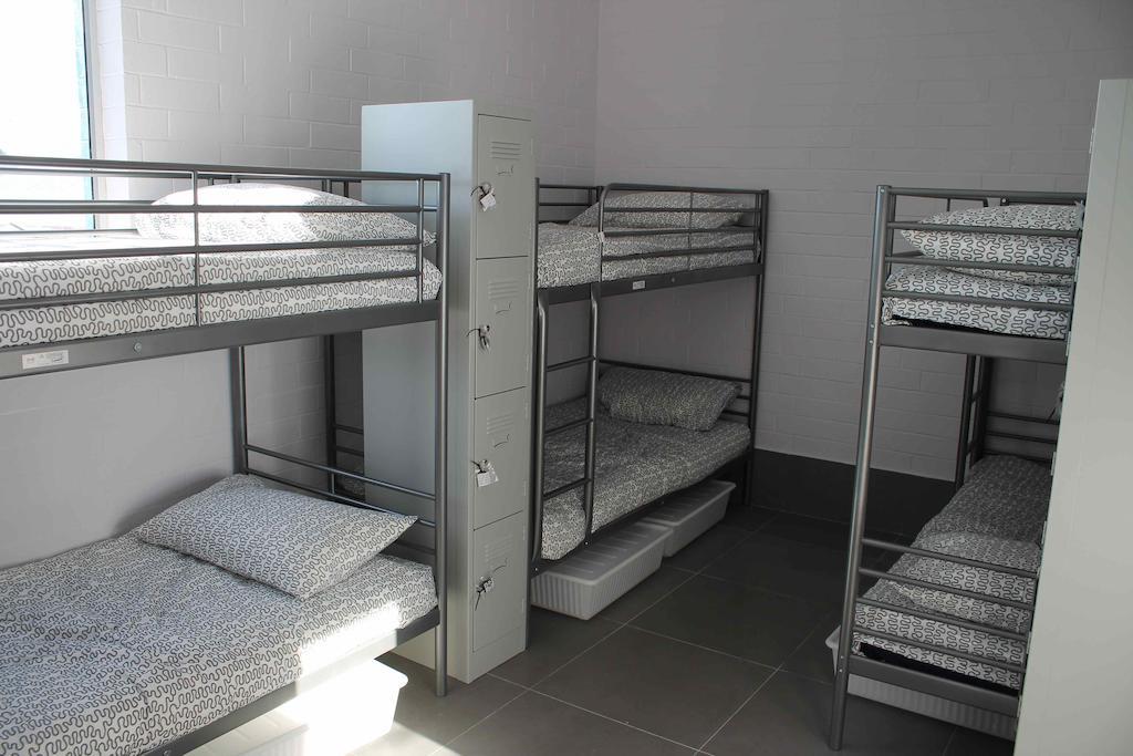 Koalas Perth City Backpackers Hostel - Carnarvon Accommodation