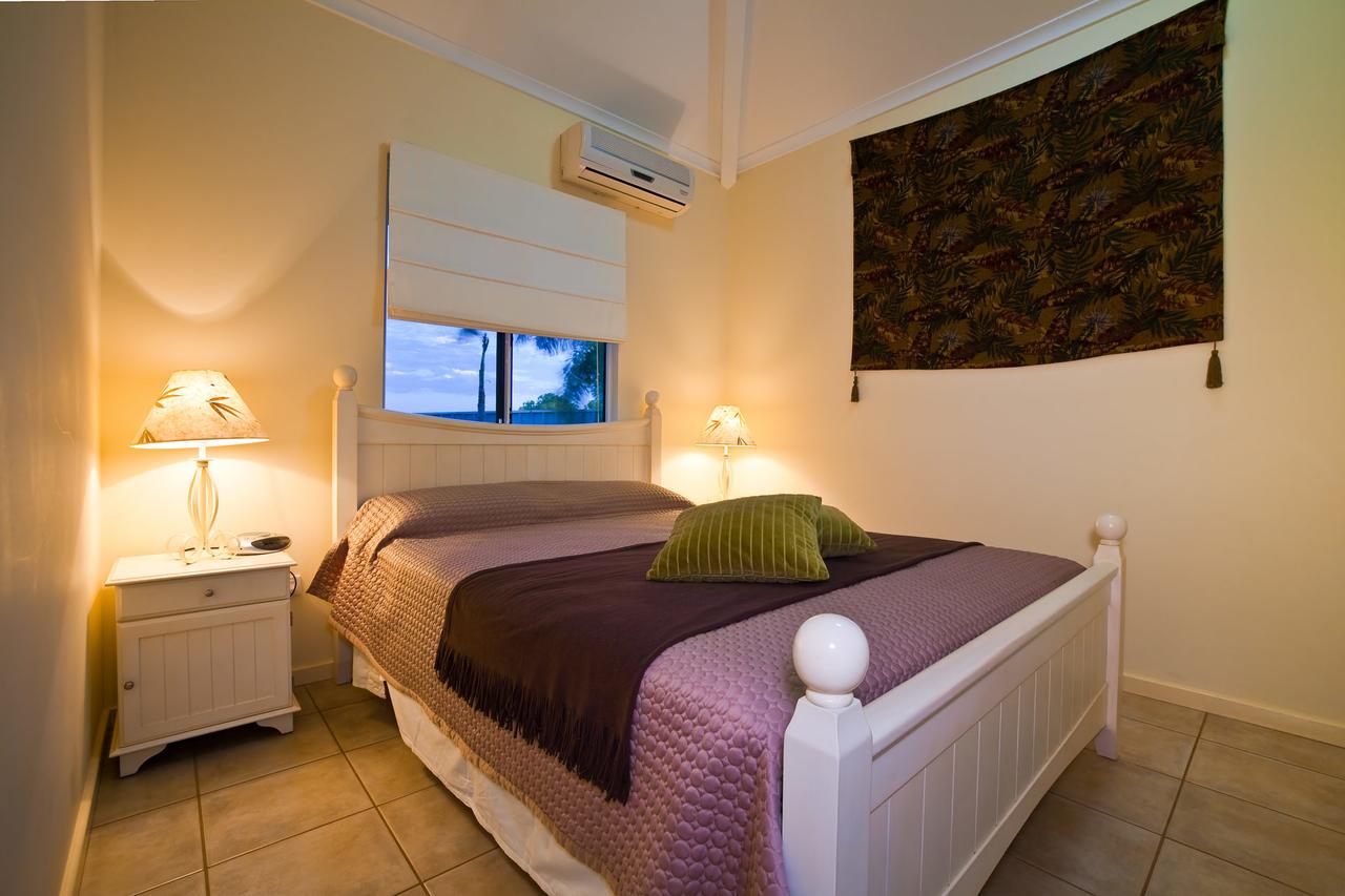 Osprey Holiday Village Unit 110 - Wake Up To The Birds In Your 4 Poster Bed With A View - thumb 12